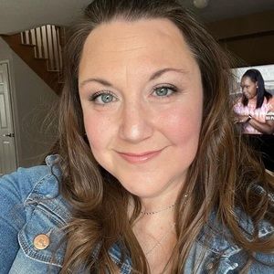 Meet your Posher, Joni